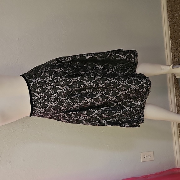 VTG TREVAN Black and Silver Floral Jacquard Velvet Trim Pleated Drop Waist Skirt - Picture 8 of 11